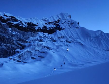Challenging High-Altitude Adventure – Combine trekking and technical climbing in one journey, testing endurance, strength, and mountaineering skills.