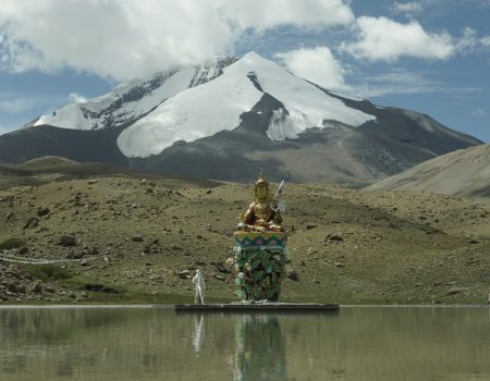 High Mountain Passes – Cross exciting high-altitude passes like Kongmaru La (5,200m), offering spectacular vistas of the surrounding peaks.