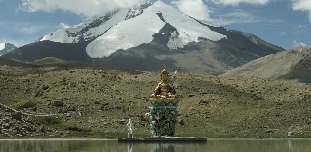 High Mountain Passes – Cross exciting high-altitude passes like Kongmaru La (5,200m), offering spectacular vistas of the surrounding peaks.