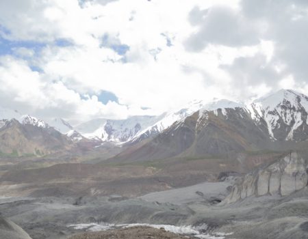 Diverse Terrain and Glacier Travel – Trek across alpine meadows, vast glaciers, and high-altitude passes, offering a true mountaineering experience.
