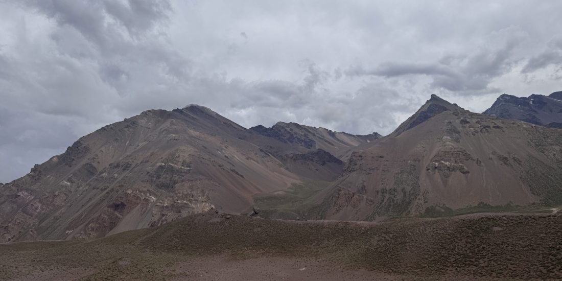 Incredible High-Altitude Landscapes – Experience breathtaking views of the Andes, vast glaciers, and dramatic valleys.