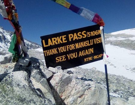 Scenic Crossing of Larke La Pass (5,160m) – Experience the thrill of crossing one of Nepal’s highest and most dramatic mountain passes.